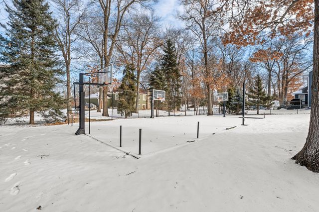 115 Woodridge Lane, Lino Lakes, MN 55014