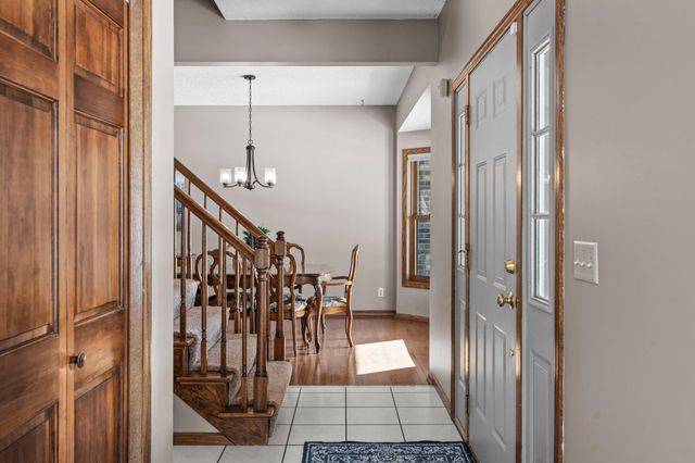 115 Woodridge Lane, Lino Lakes, MN 55014