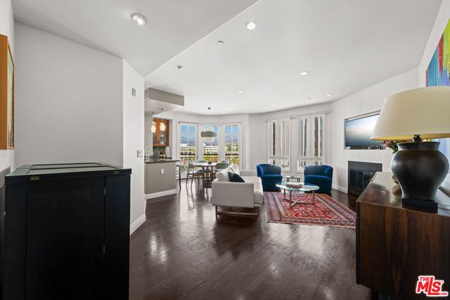 556 Caruso Avenue, Glendale, CA 91210