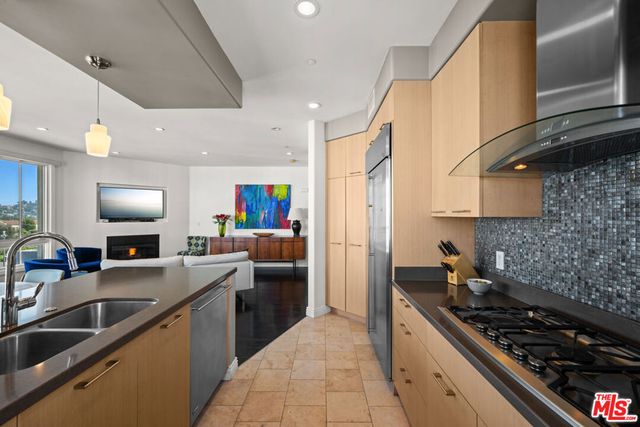 556 Caruso Avenue, Glendale, CA 91210