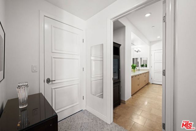 556 Caruso Avenue, Glendale, CA 91210