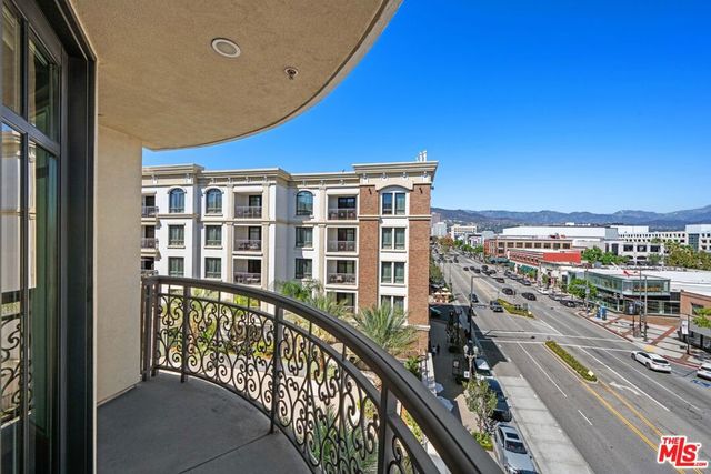 556 Caruso Avenue, Glendale, CA 91210