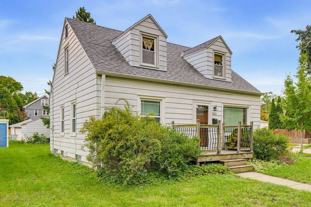 3832 S Herman STREET, Milwaukee, WI 53207