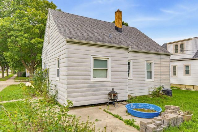 3832 S Herman STREET, Milwaukee, WI 53207