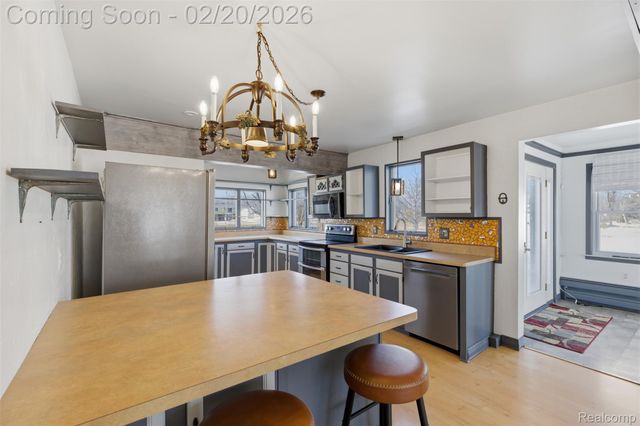 7775 S Huron River Drive, Berlin Charter Township, MI 48179