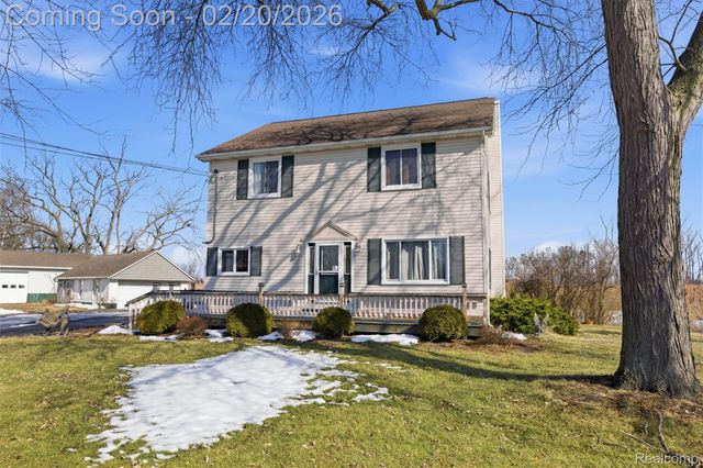 7775 S Huron River Drive, Berlin Charter Township, MI 48179