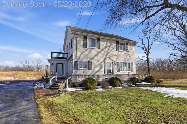 7775 S Huron River Drive, Berlin Charter Township, MI 48179