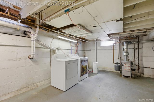 7775 S Huron River Drive, Berlin Charter Township, MI 48179