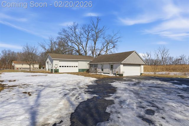 7775 S Huron River Drive, Berlin Charter Township, MI 48179