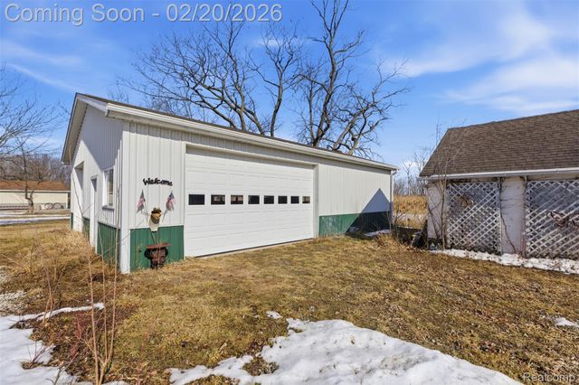 7775 S Huron River Drive, Berlin Charter Township, MI 48179