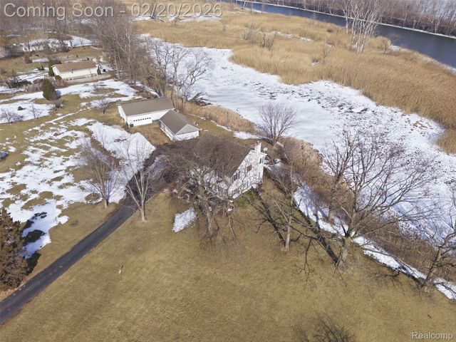 7775 S Huron River Drive, Berlin Charter Township, MI 48179