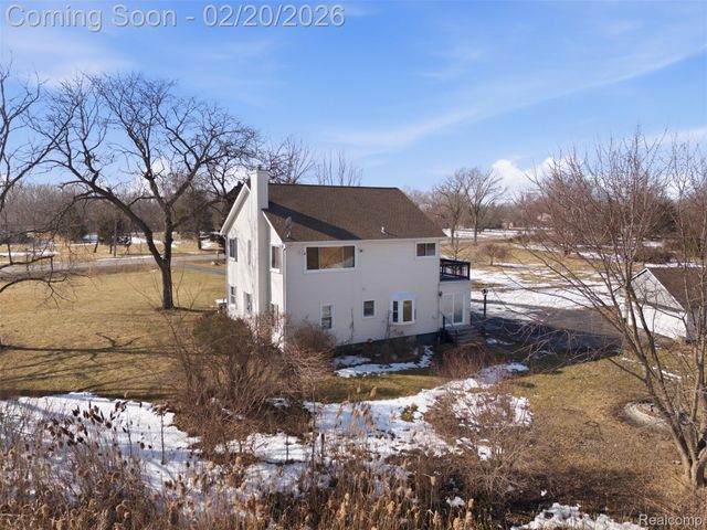 7775 S Huron River Drive, Berlin Charter Township, MI 48179