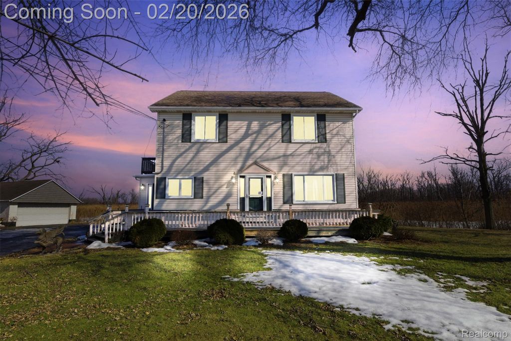 7775 S Huron River Drive, Berlin Charter Township, MI 48179