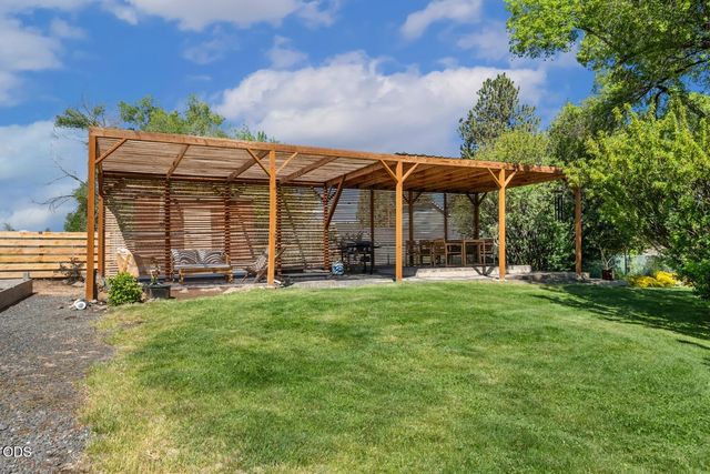 21589 Bear Creek Road, Bend, OR 97701