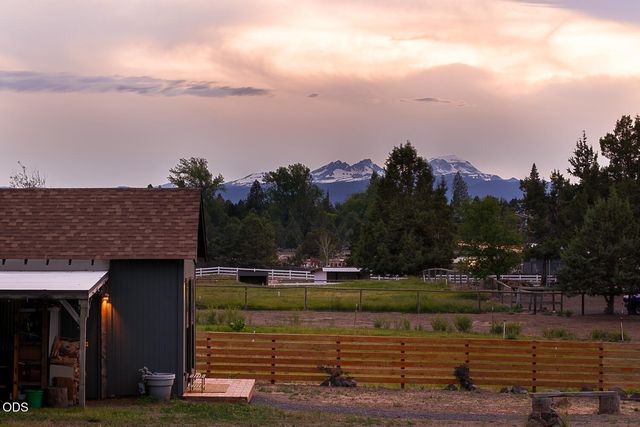 21589 Bear Creek Road, Bend, OR 97701