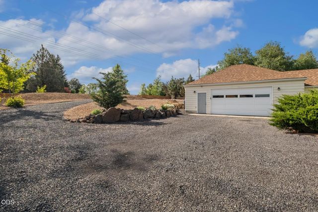 21589 Bear Creek Road, Bend, OR 97701