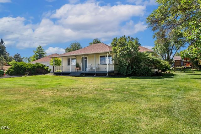 21589 Bear Creek Road, Bend, OR 97701