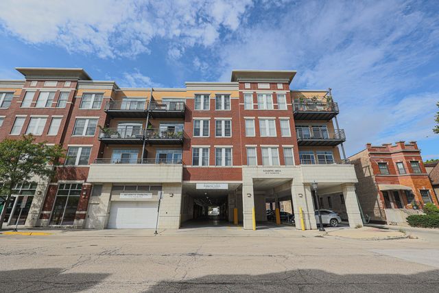 7243 Madison Street 318, Forest Park, IL 60130