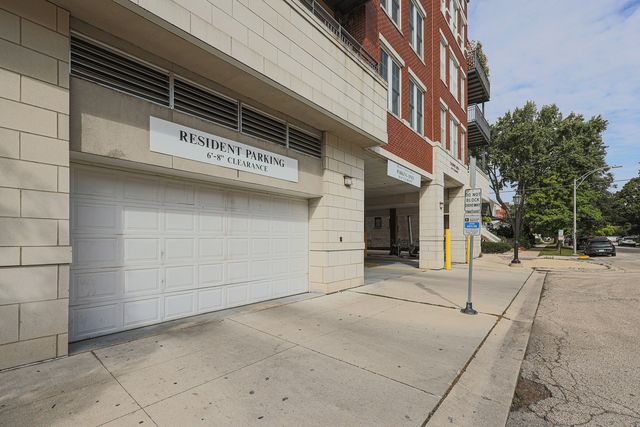 7243 Madison Street 318, Forest Park, IL 60130