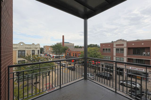 7243 Madison Street 318, Forest Park, IL 60130