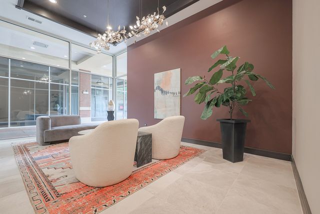 7243 Madison Street 318, Forest Park, IL 60130