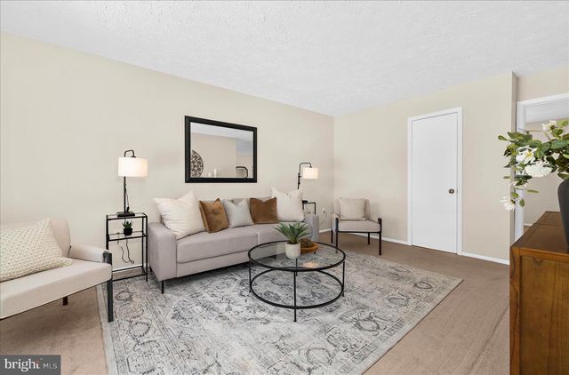 2645 COX NECK RD, Chester, MD 21619