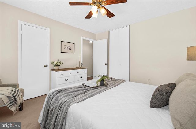 2645 COX NECK RD, Chester, MD 21619
