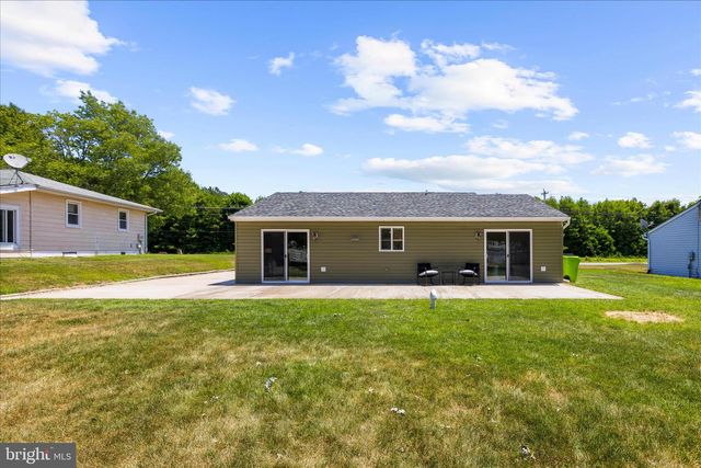 2645 COX NECK RD, Chester, MD 21619