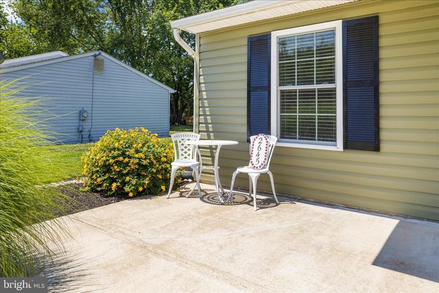 2645 COX NECK RD, Chester, MD 21619
