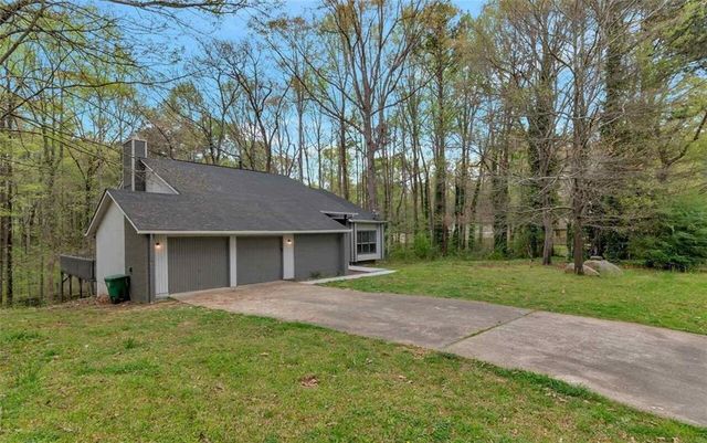 3721 Chiltern Court, Lithonia, GA 30038