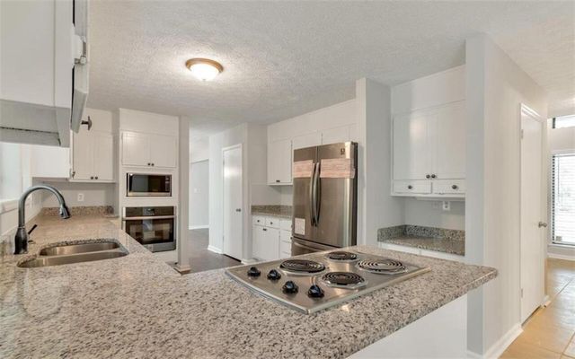 3721 Chiltern Court, Lithonia, GA 30038