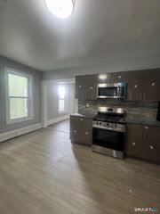 105 Caroline Street 3, Bridgeport, CT 06608