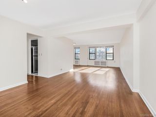 645 W 239th Street 6C, Bronx, NY 10463