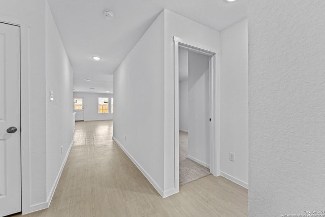 129 Alameda Dr, Fredericksburg, TX 78624