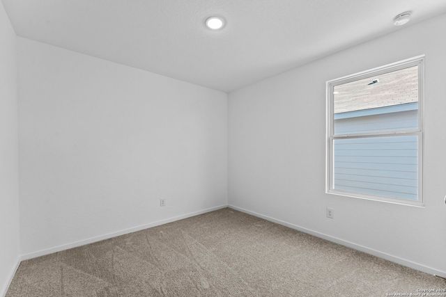 129 Alameda Dr, Fredericksburg, TX 78624