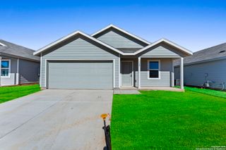 129 Alameda Dr, Fredericksburg, TX 78624