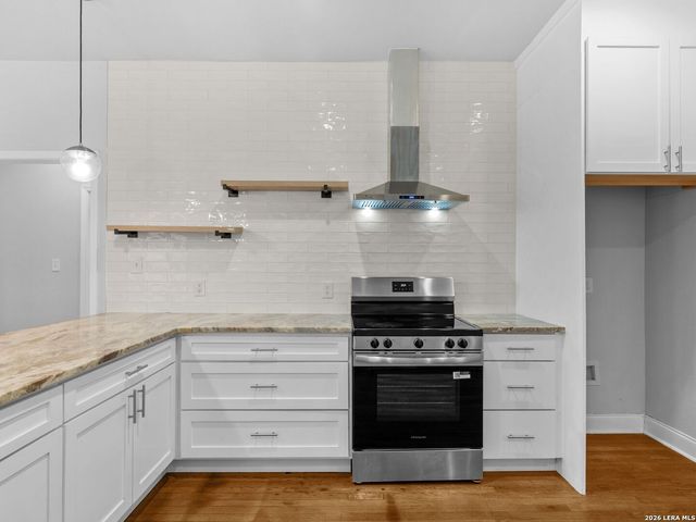 1938 W Magnolia Avenue, San Antonio, TX 78201