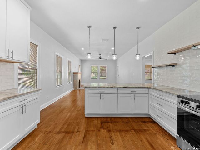 1938 W Magnolia Avenue, San Antonio, TX 78201