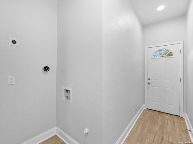1938 W Magnolia Avenue, San Antonio, TX 78201