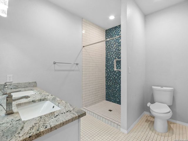 1938 W Magnolia Avenue, San Antonio, TX 78201