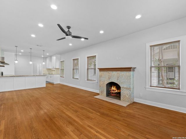 1938 W Magnolia Avenue, San Antonio, TX 78201
