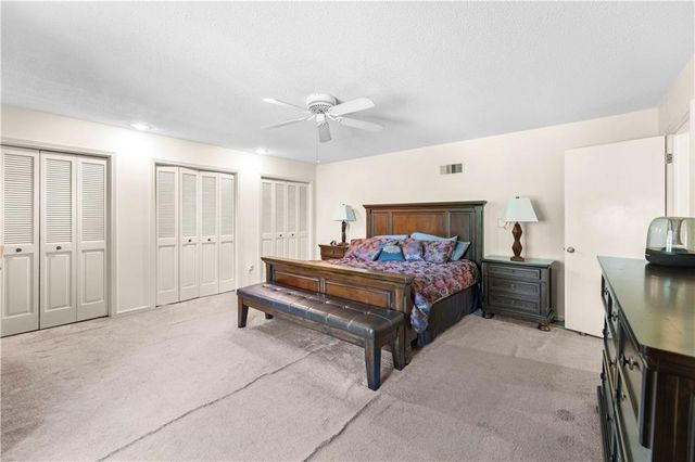 12836 Saint Andrews Drive, Kansas City, MO 64145