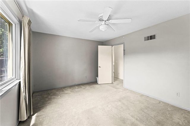 12836 Saint Andrews Drive, Kansas City, MO 64145