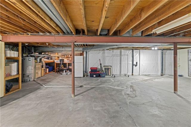 12836 Saint Andrews Drive, Kansas City, MO 64145