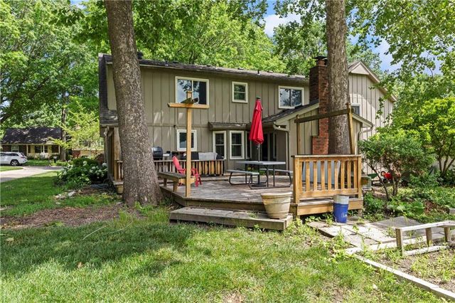 12836 Saint Andrews Drive, Kansas City, MO 64145