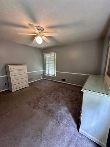 12836 Saint Andrews Drive, Kansas City, MO 64145