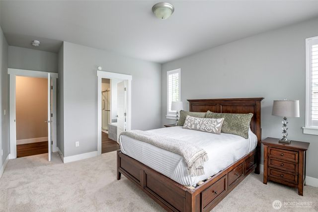 1502 12th Avenue SE, Puyallup, WA 98372