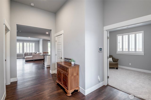 1502 12th Avenue SE, Puyallup, WA 98372