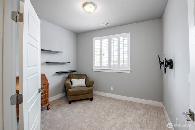 1502 12th Avenue SE, Puyallup, WA 98372