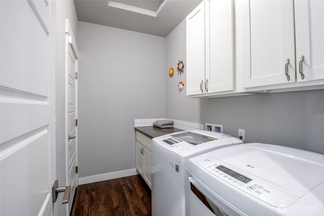 1502 12th Avenue SE, Puyallup, WA 98372
